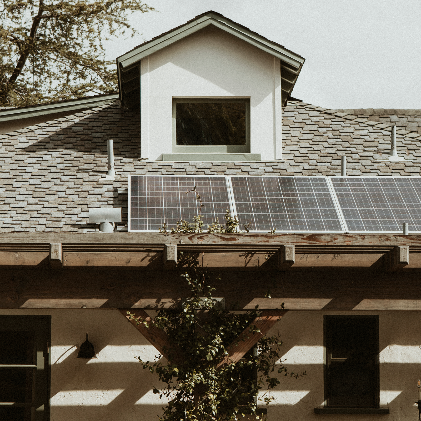 Victron MultiPlus & MPPT Voltage Choices Explained