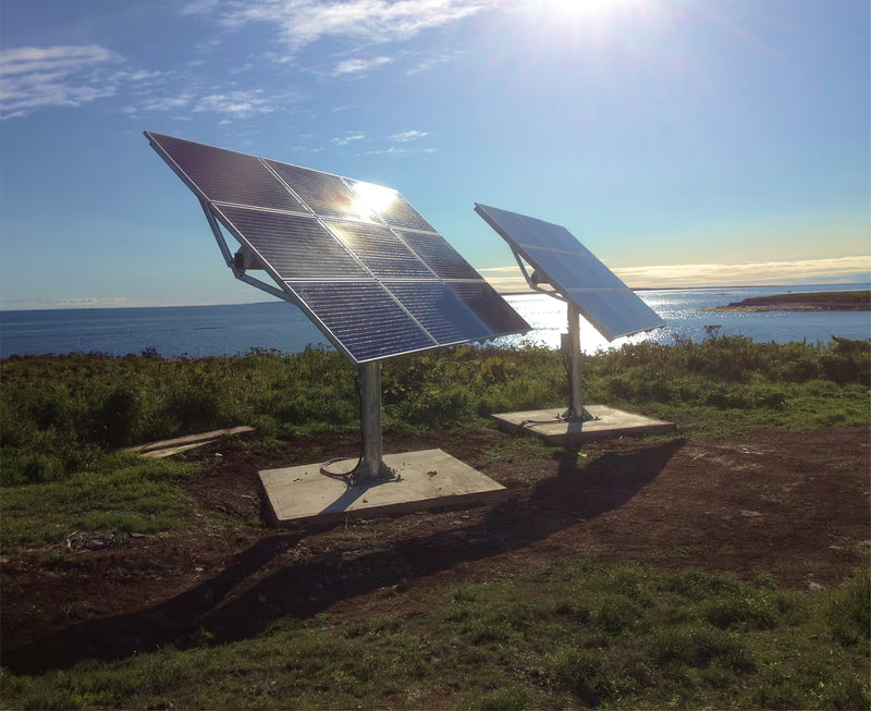 Off-grid solar panel power system installed near ocean - Volts.ca